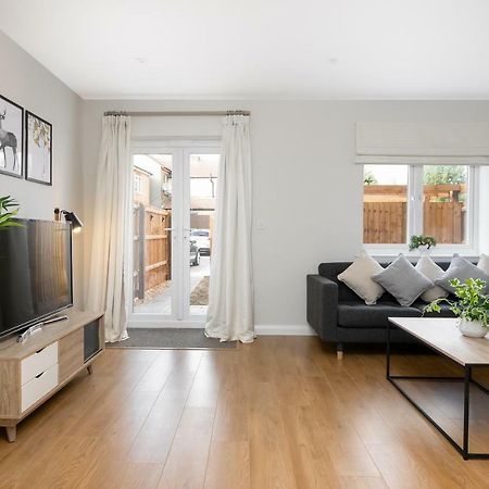 Turtle And Rabbit - Comfortable And Spacious Houses Slough Luaran gambar